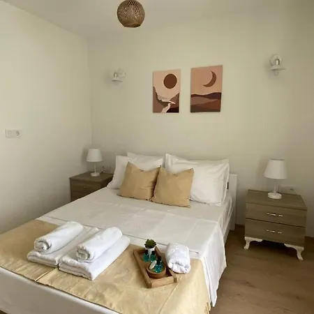 Lemon-ada Butik * Kusadası