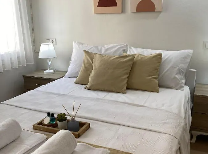 Lemon-ada Butik Hotel *