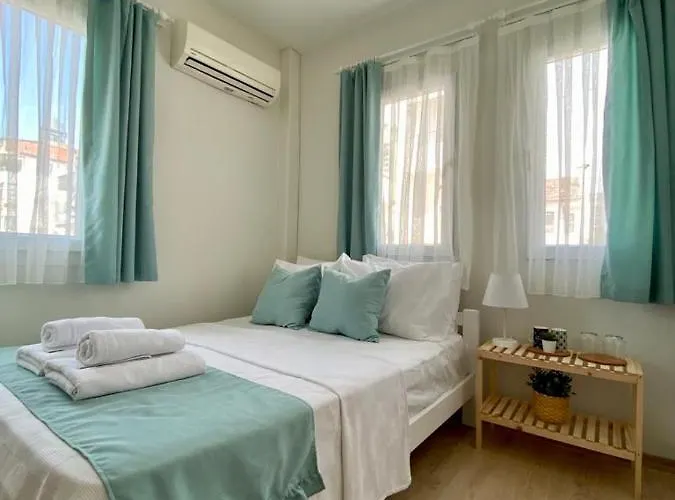 Lemon-ada Butik Hotel *